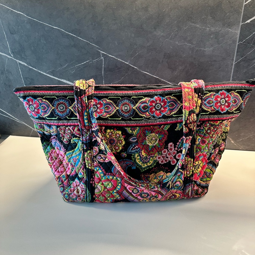 Vera Bradley XL Zippered Tote Bag - Picture 2 of 7
